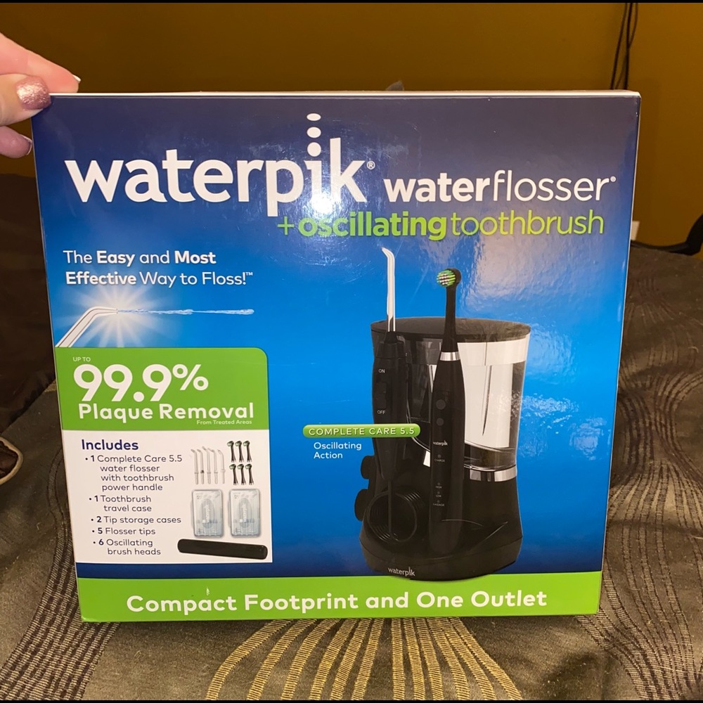 Waterpik Waterflosser And Oscillating Toothbrush 5.5.